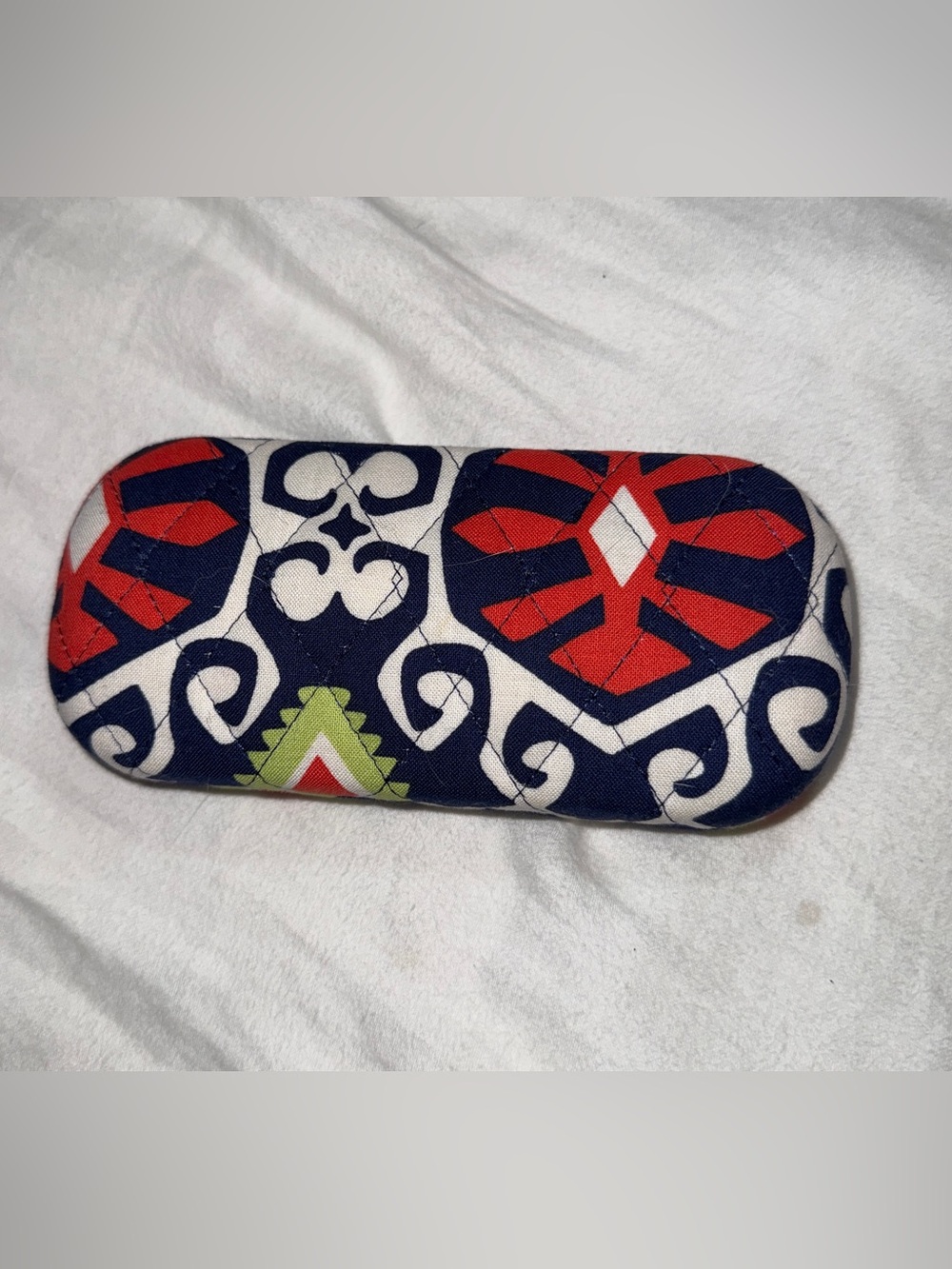 Vera Bradley hard eyeglass case in the retired Sun Valley pattern NWOT